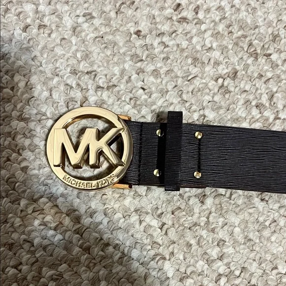 Michael Kors Leather Belt - Picture 3 of 5